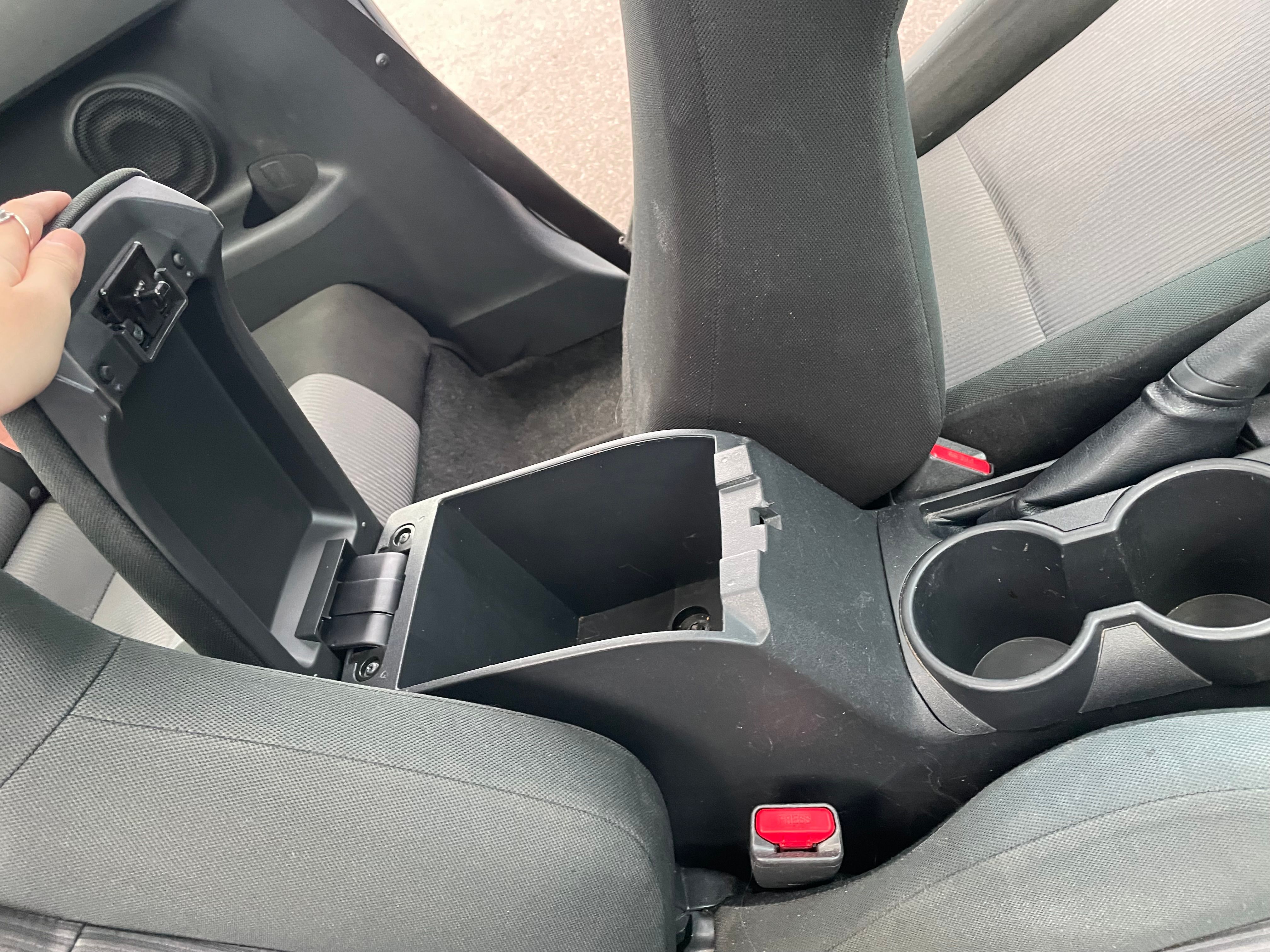Used 2014 Scion tC FWD image 8