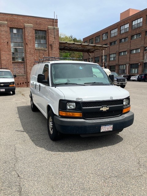 Used 2013 Chevrolet Express 2500 RWD image 4