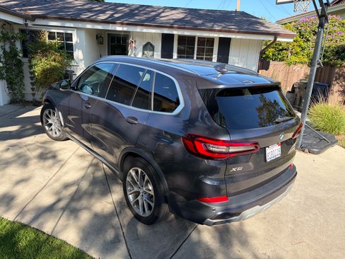 Used 2021 BMW X5 xDrive45e w/ Premium Package AWD/4WD image 2