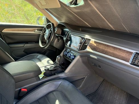 Used 2019 Volkswagen Atlas SEL Premium AWD/4WD image 11