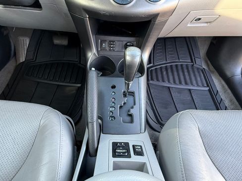 Used 2012 Toyota RAV4 Limited image 18