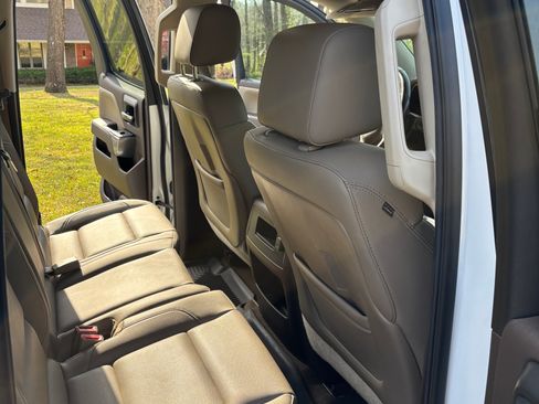 Used 2015 Chevrolet Silverado 1500 LTZ Z71 w/ LTZ Plus Package image 23