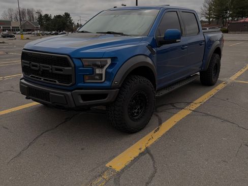 Used 2018 Ford F150 Raptor w/ Equipment Group 802A Luxury AWD/4WD image 13