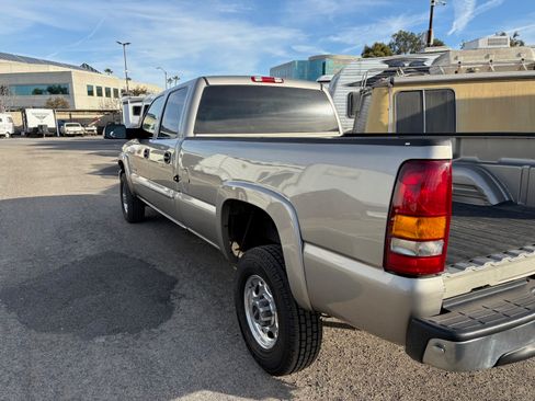 Used 2003 GMC Sierra 2500 SLT w/ SLT Preferred Equipment Group image 4