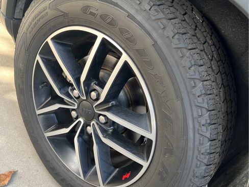 Used 2020 Jeep Grand Cherokee Trailhawk w/ Trailhawk Luxury Group image 14