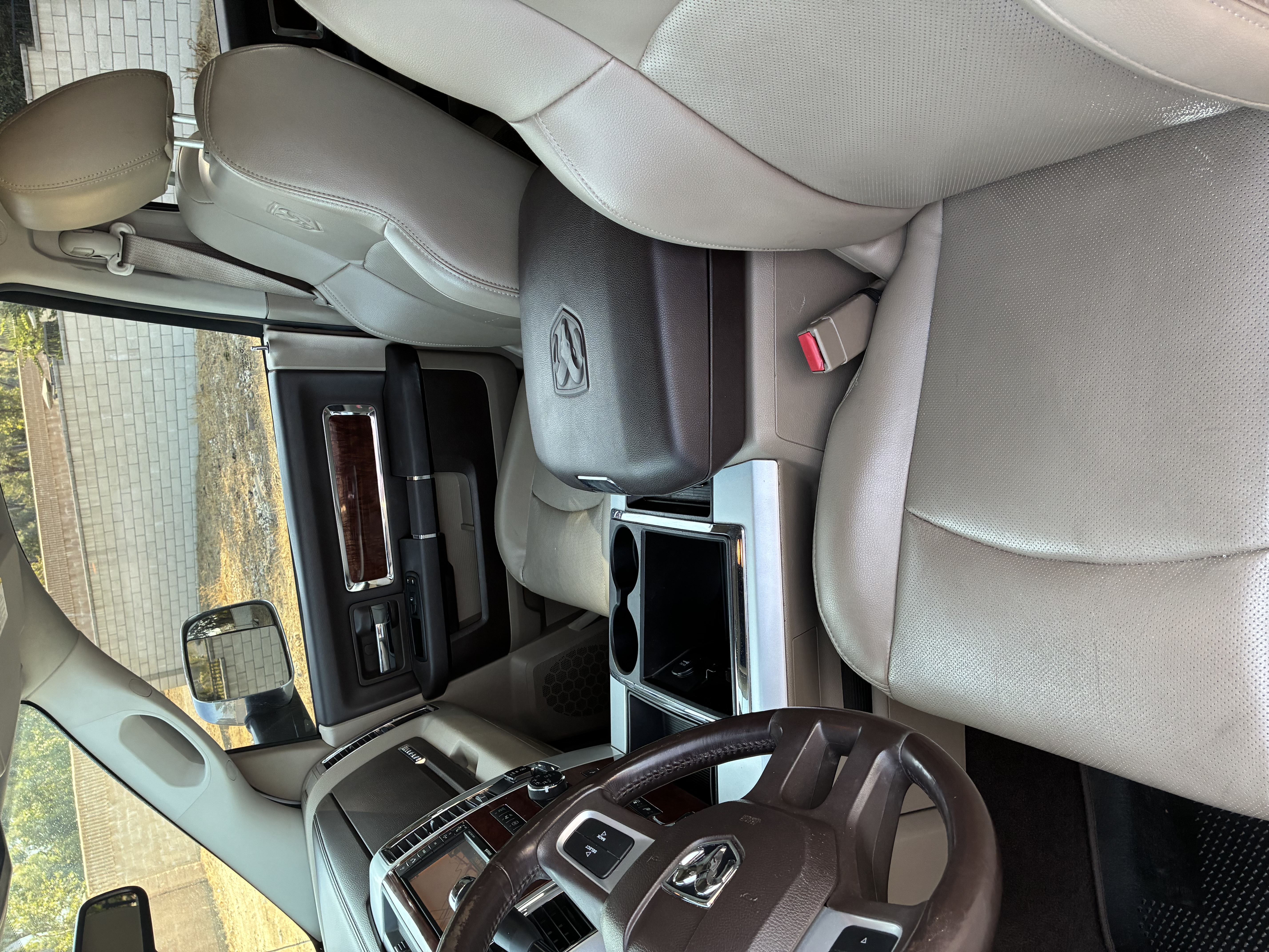 Used 2011 RAM 2500 Laramie AWD/4WD image 21