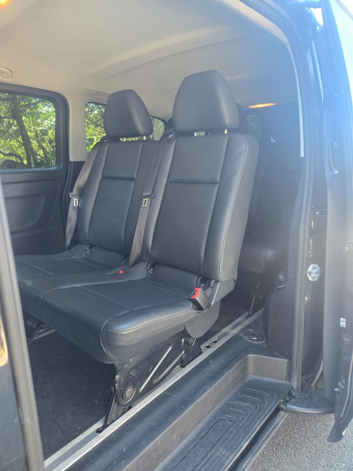 Used 2018 Mercedes-Benz Metris Passenger image 15