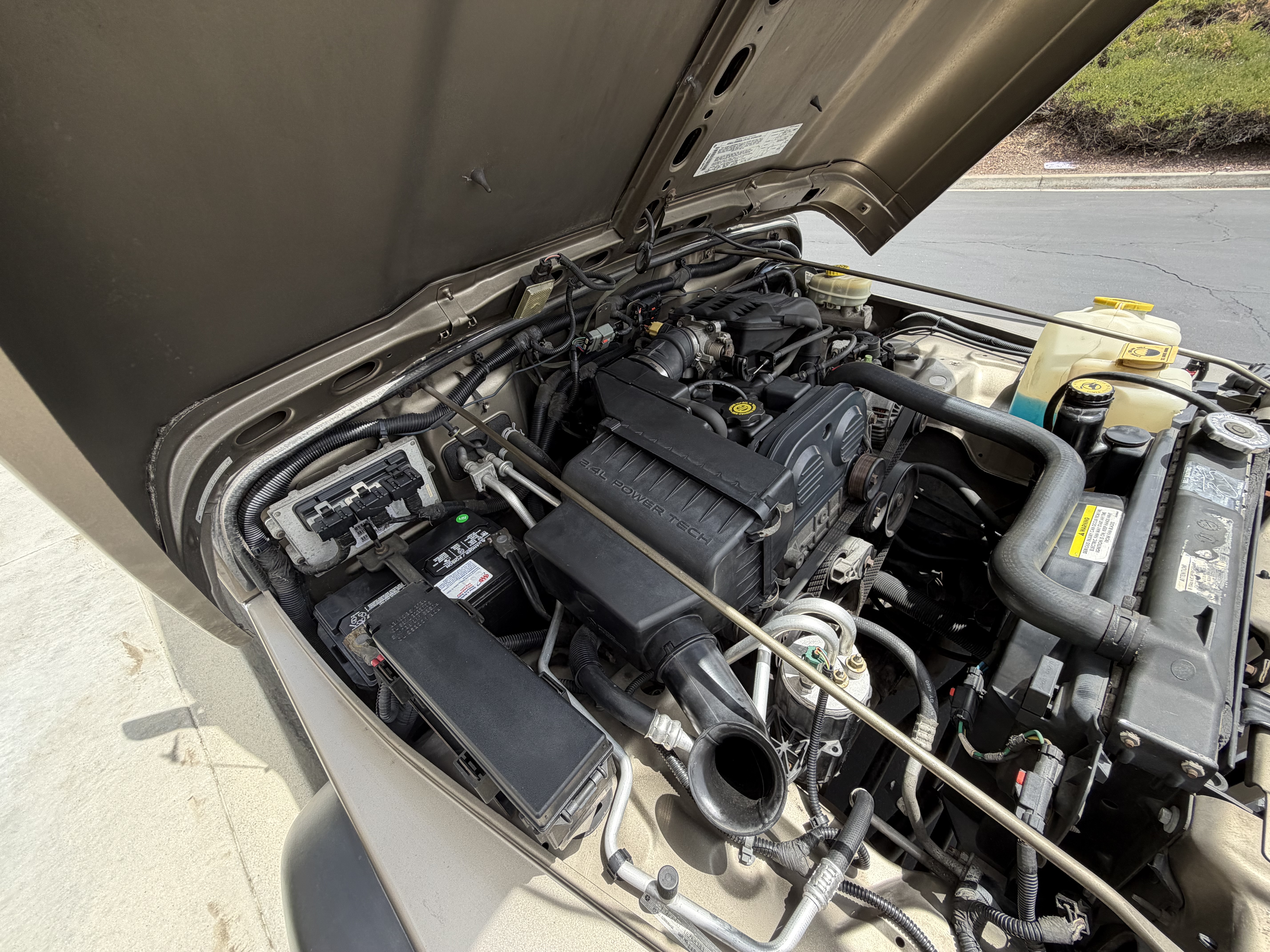 Used 2004 Jeep Wrangler SE AWD/4WD image 14