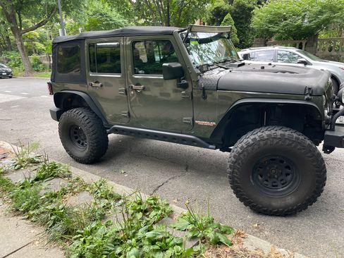 Used 2015 Jeep Wrangler Unlimited Sport w/ Quick Order Package 24S image 8