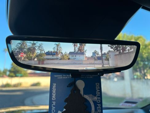 Used 2022 Cadillac Escalade Sport Platinum image 24