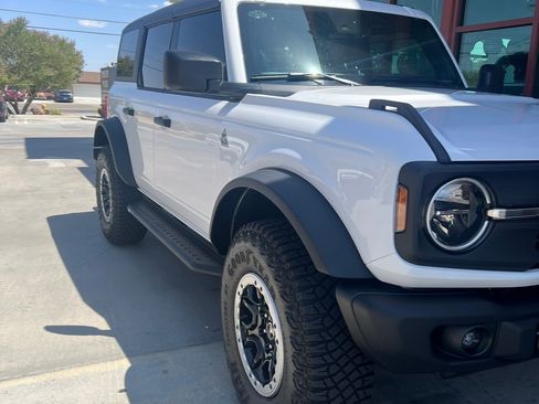 Used 2024 Ford Bronco Black Diamond w/ Sasquatch Package AWD/4WD image 5