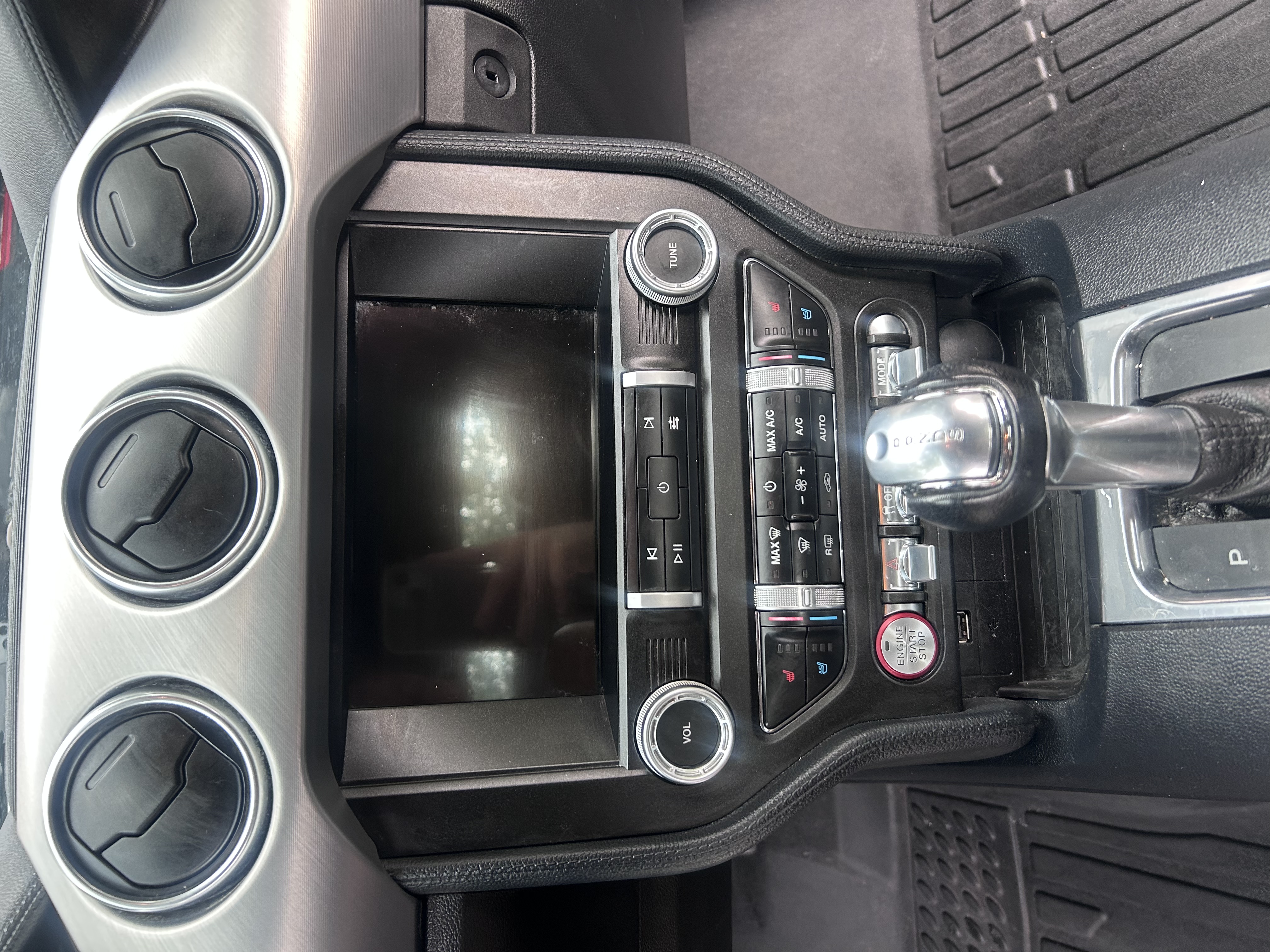 Used 2021 Ford Mustang Premium RWD image 17