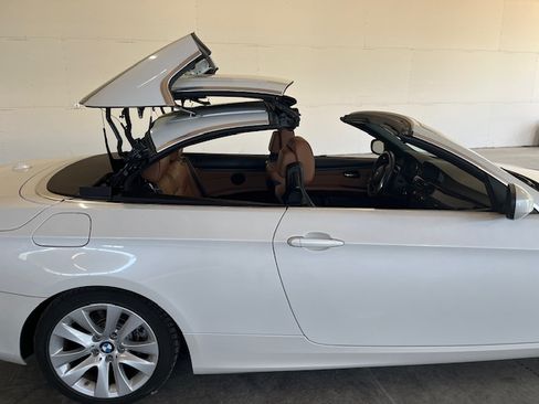 Used 2013 BMW 328i Convertible RWD image 10