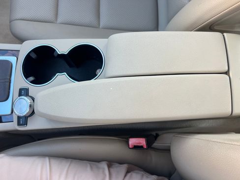 Used 2014 Mercedes-Benz C 250 Sedan image 11