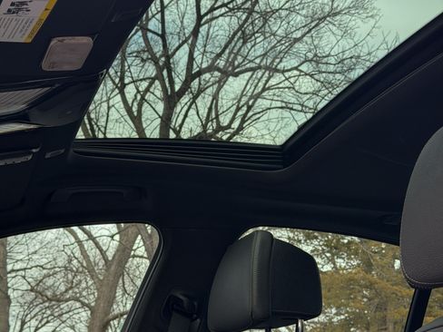 Used 2018 BMW M550i xDrive w/ Cold Weather Package image 21