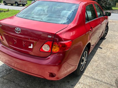 Used 2010 Toyota Corolla LE w/ All Weather Guard Pkg FWD image 5