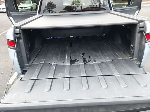 Used 2025 Rivian R1T Adventure image 24