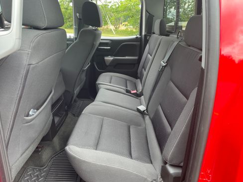Used 2018 Chevrolet Silverado 1500 LT w/ LT Fleet Plus Package AWD/4WD image 9
