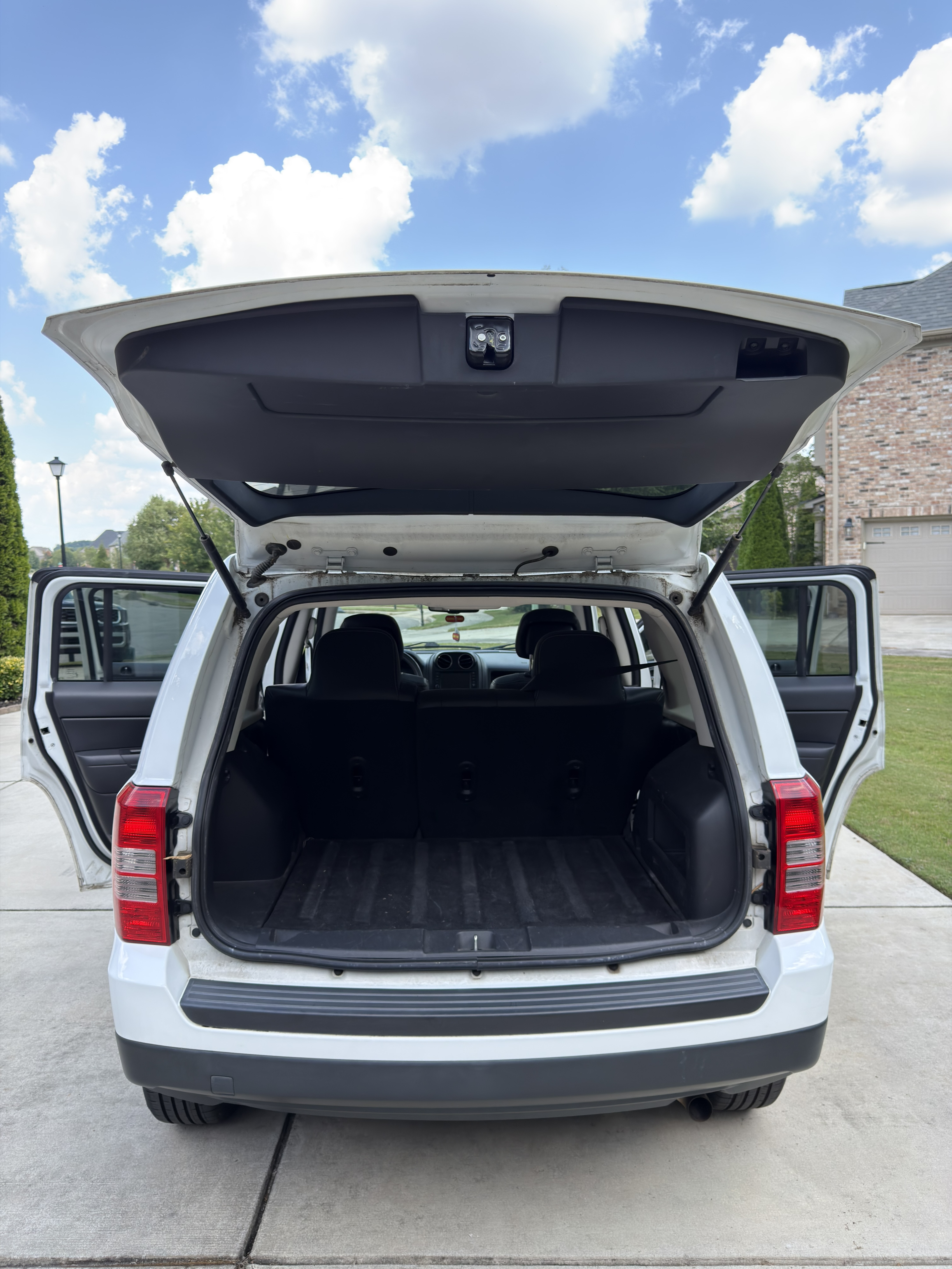 Used 2014 Jeep Patriot High Altitude FWD image 10
