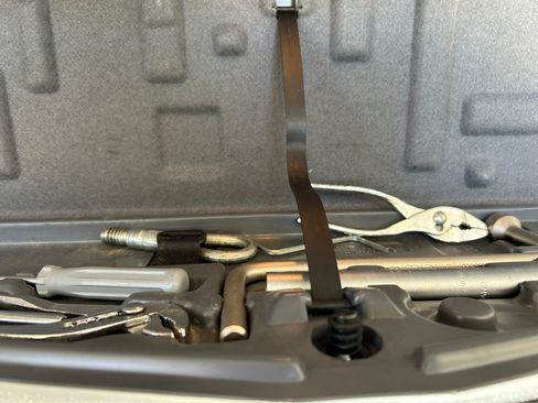 Used 1997 BMW 528i Sedan image 12