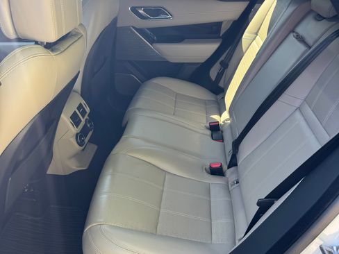 Used 2018 Land Rover Range Rover Velar R-Dynamic HSE AWD/4WD image 6