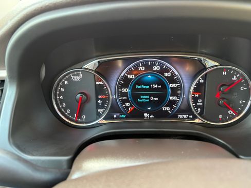 Used 2017 GMC Acadia Denali w/ Technology Package AWD/4WD image 22