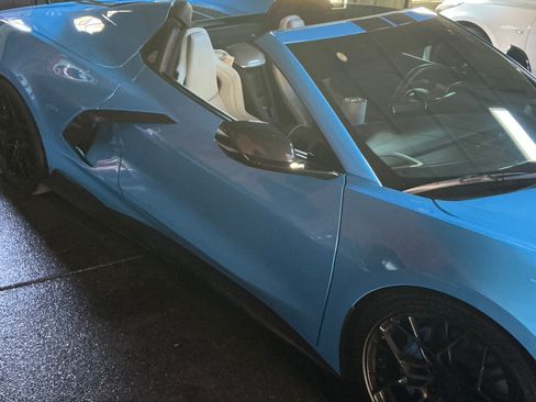 Used 2023 Chevrolet Corvette Stingray Preferred Conv w/ 2LT image 2