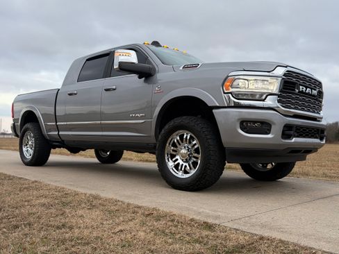 Used 2023 RAM 2500 Limited image 5