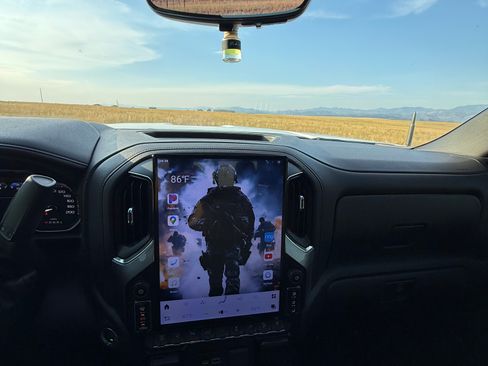 Used 2021 GMC Sierra 3500 AT4 w/ AT4 Premium Plus Package image 8