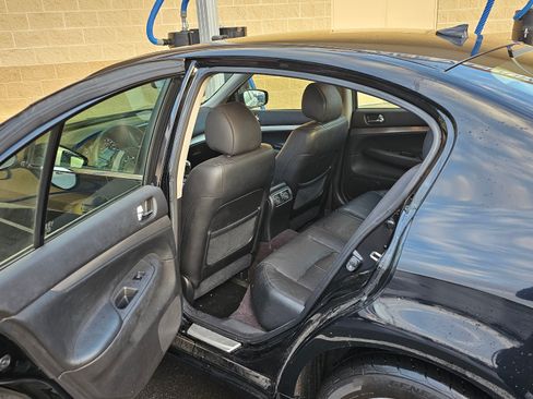 Used 2012 INFINITI G37 x Sedan w/ Premium Pkg image 16