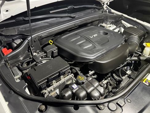 Used 2018 Jeep Grand Cherokee Laredo image 13