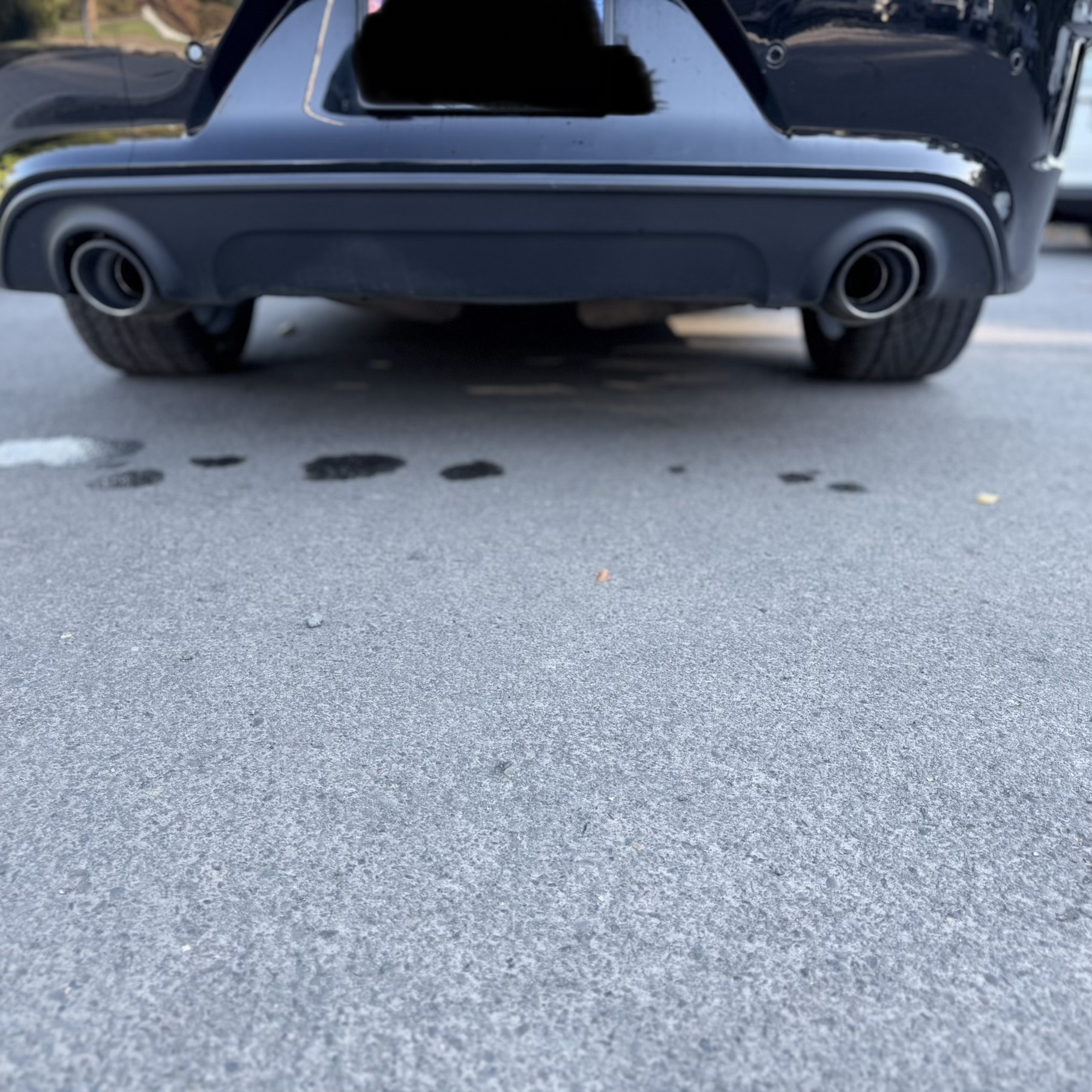 Used 2018 Dodge Charger R/T w/ Blacktop Package RWD image 11