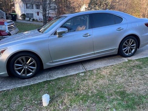 Used 2013 Lexus LS 460 460 Sedan 4D image 4