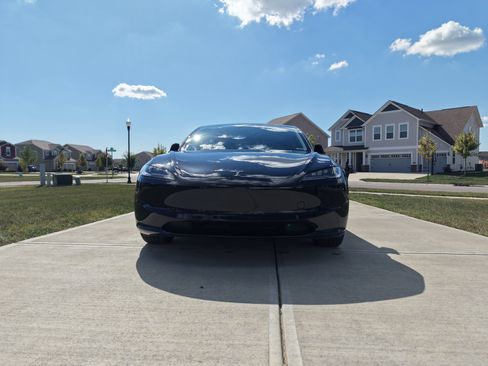 Used 2024 Tesla Model 3 Long Range image 9