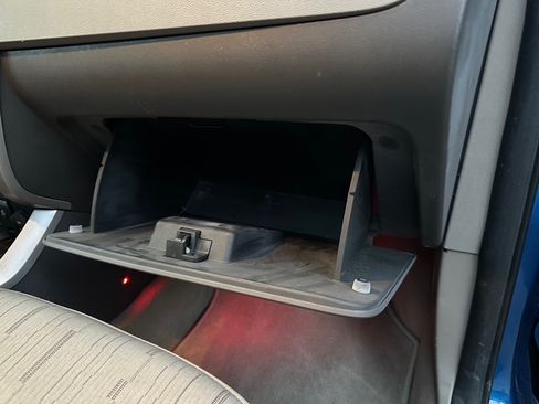 Used 2010 Ford Focus SE image 24