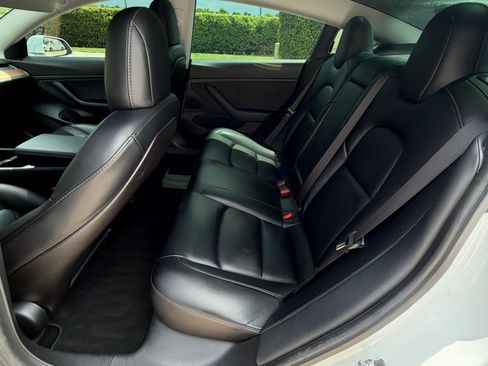 Used 2020 Tesla Model 3 Long Range AWD/4WD image 11