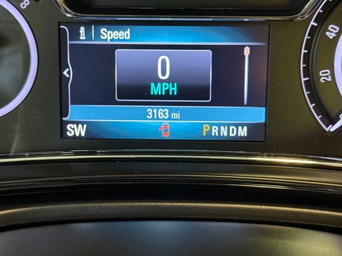 Used 2016 Buick Regal image 4