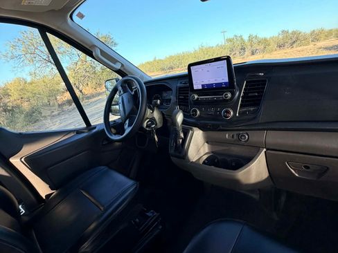 Used 2020 Ford Transit 250 Medium Roof image 23