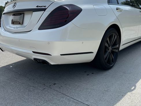 Used 2017 Mercedes-Benz S 550 4MATIC Sedan image 4