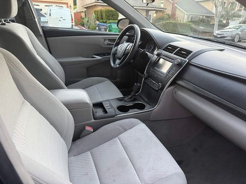 Used 2015 Toyota Camry LE image 15