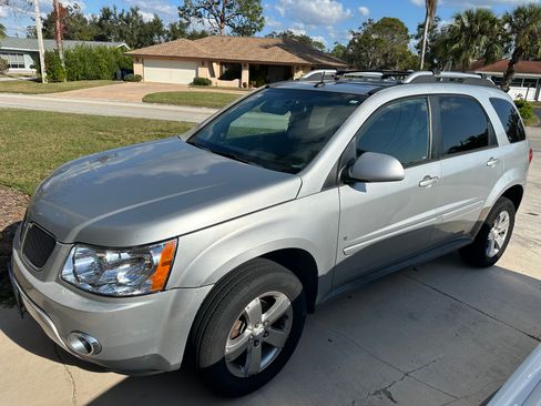 Used 2006 Pontiac Torrent 2WD w/ Preferred Package image 1