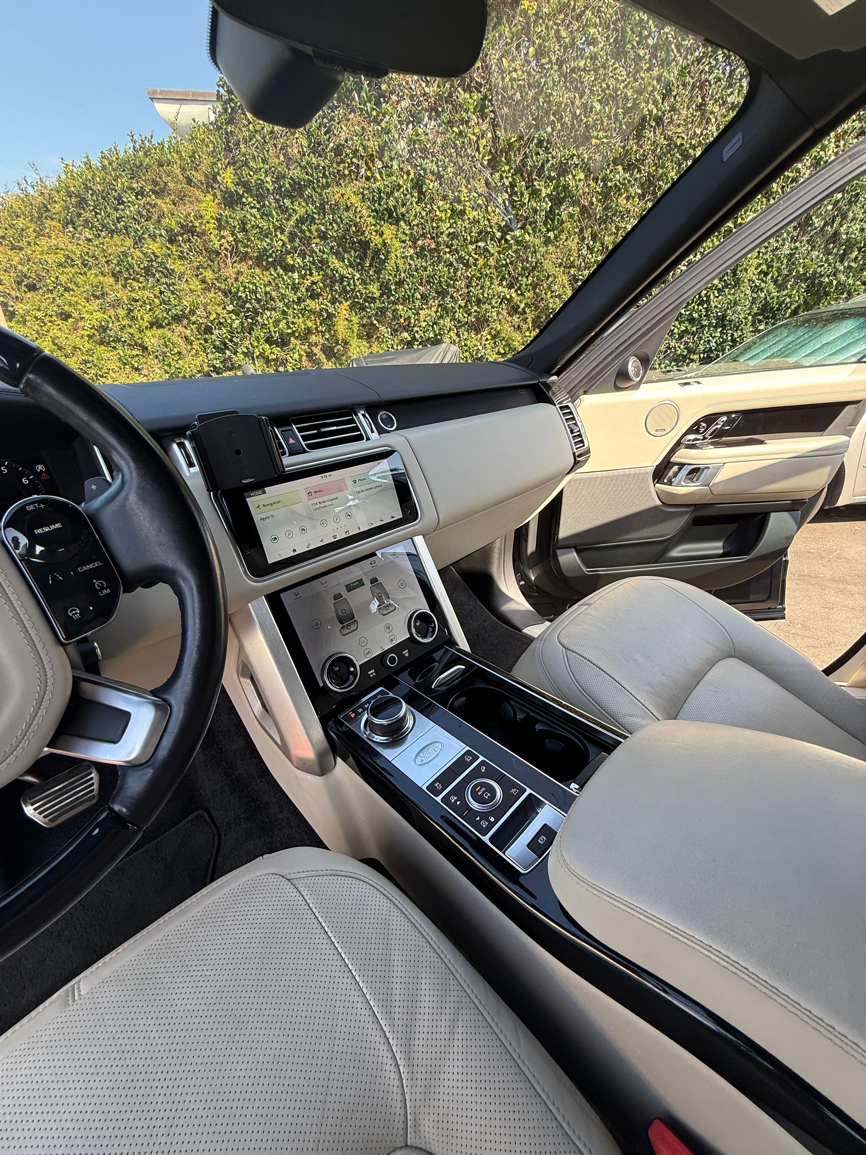 Used 2022 Land Rover Range Rover Westminster Edition AWD/4WD image 22
