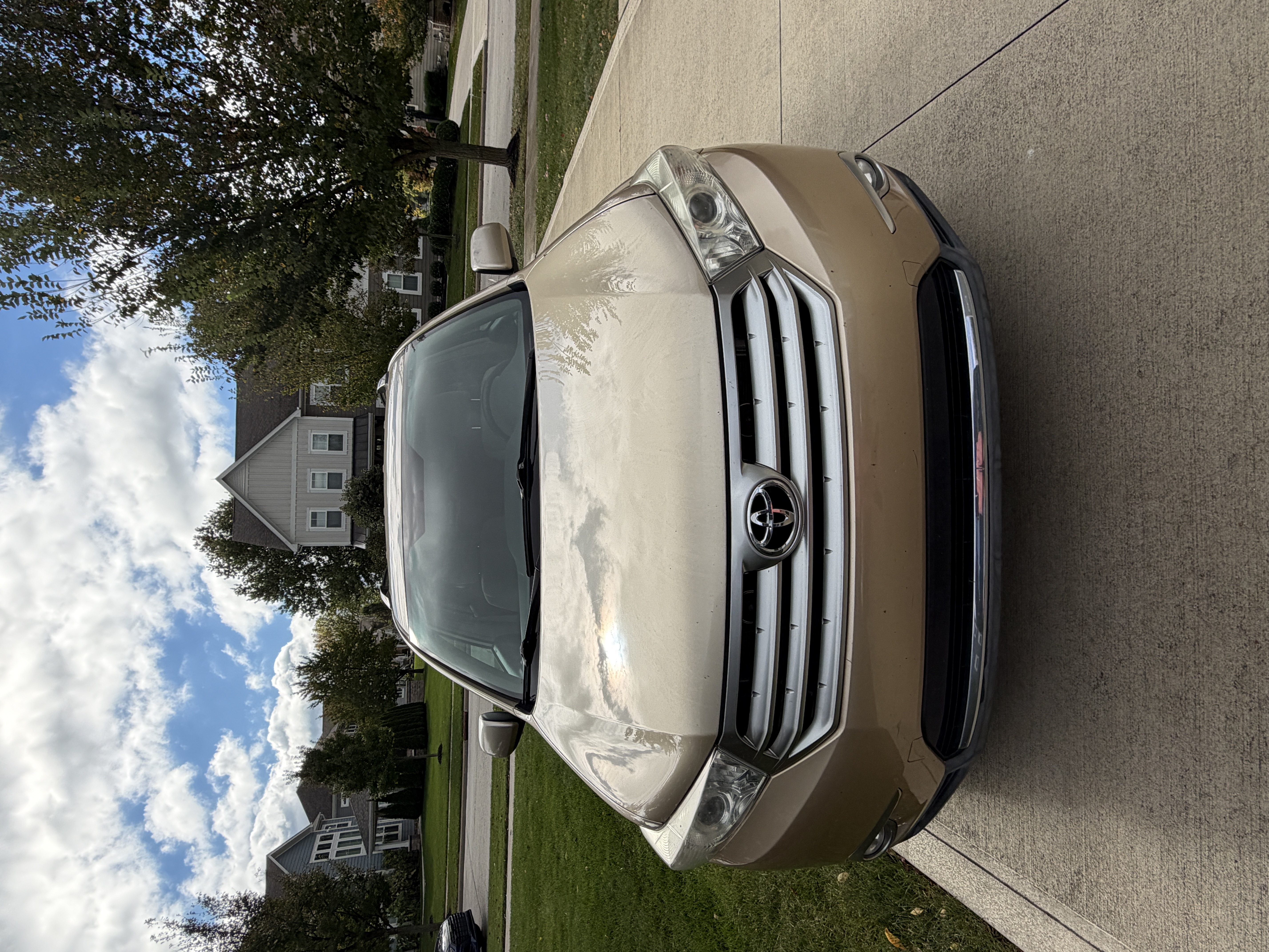 Used 2011 Toyota Highlander 4WD w/ Tech Pkg image 5