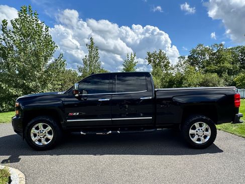 Used 2019 Chevrolet Silverado 2500 LTZ w/ Custom Sport Edition AWD/4WD image 1