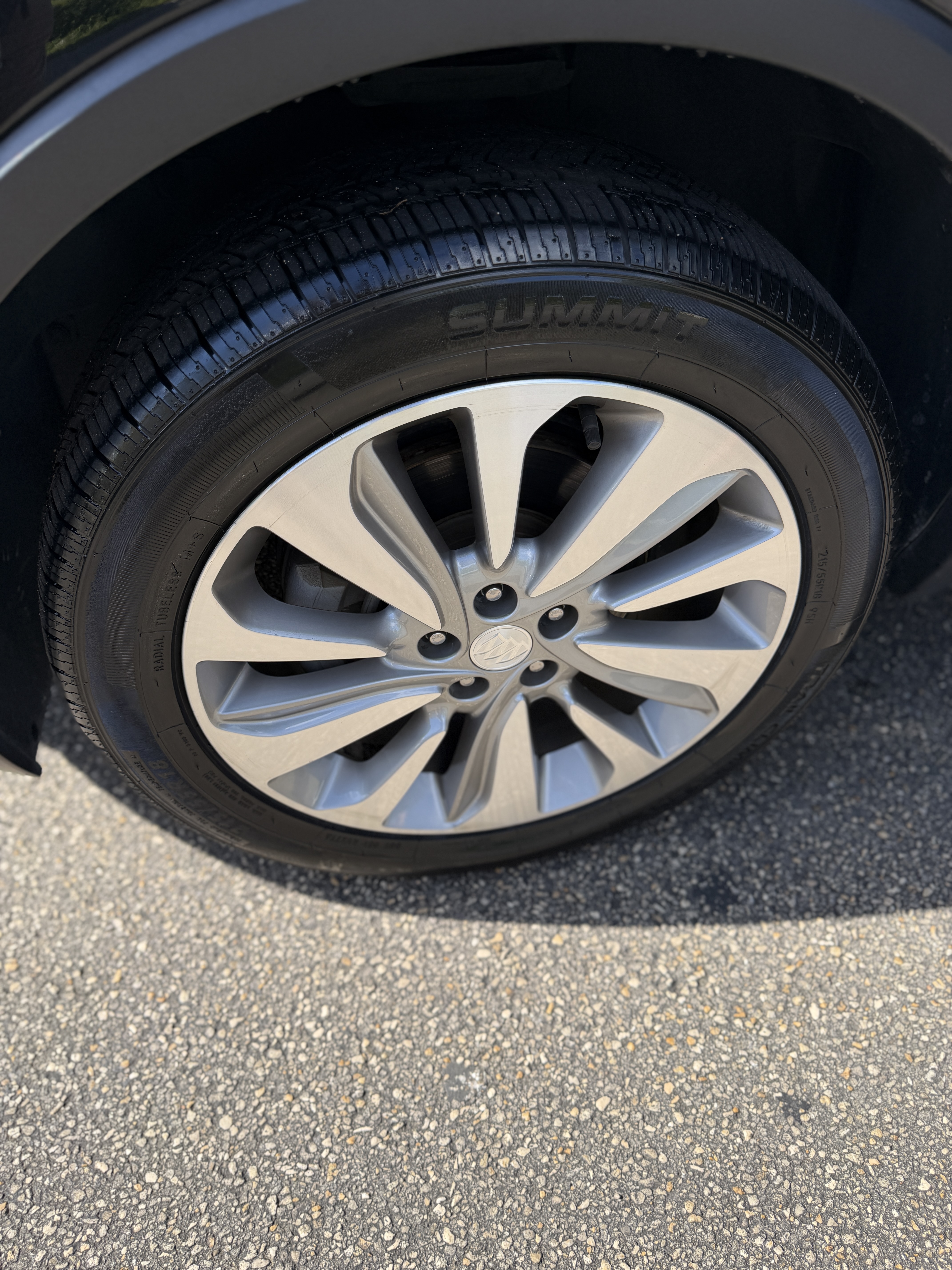 Used 2020 Buick Encore Preferred AWD/4WD image 5