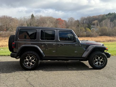 Used 2022 Jeep Wrangler Unlimited Rubicon w/ Steel Bumper Group image 12