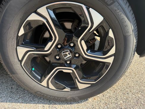 Used 2018 Honda CR-V Touring image 23
