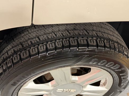 Used 2014 GMC Terrain SLE FWD image 16