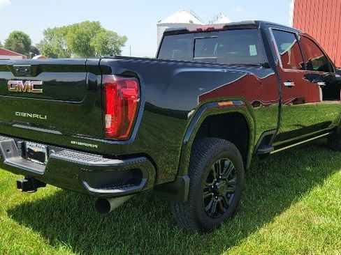 Used 2021 GMC Sierra 2500 Denali w/ Denali Ultimate Package AWD/4WD image 5