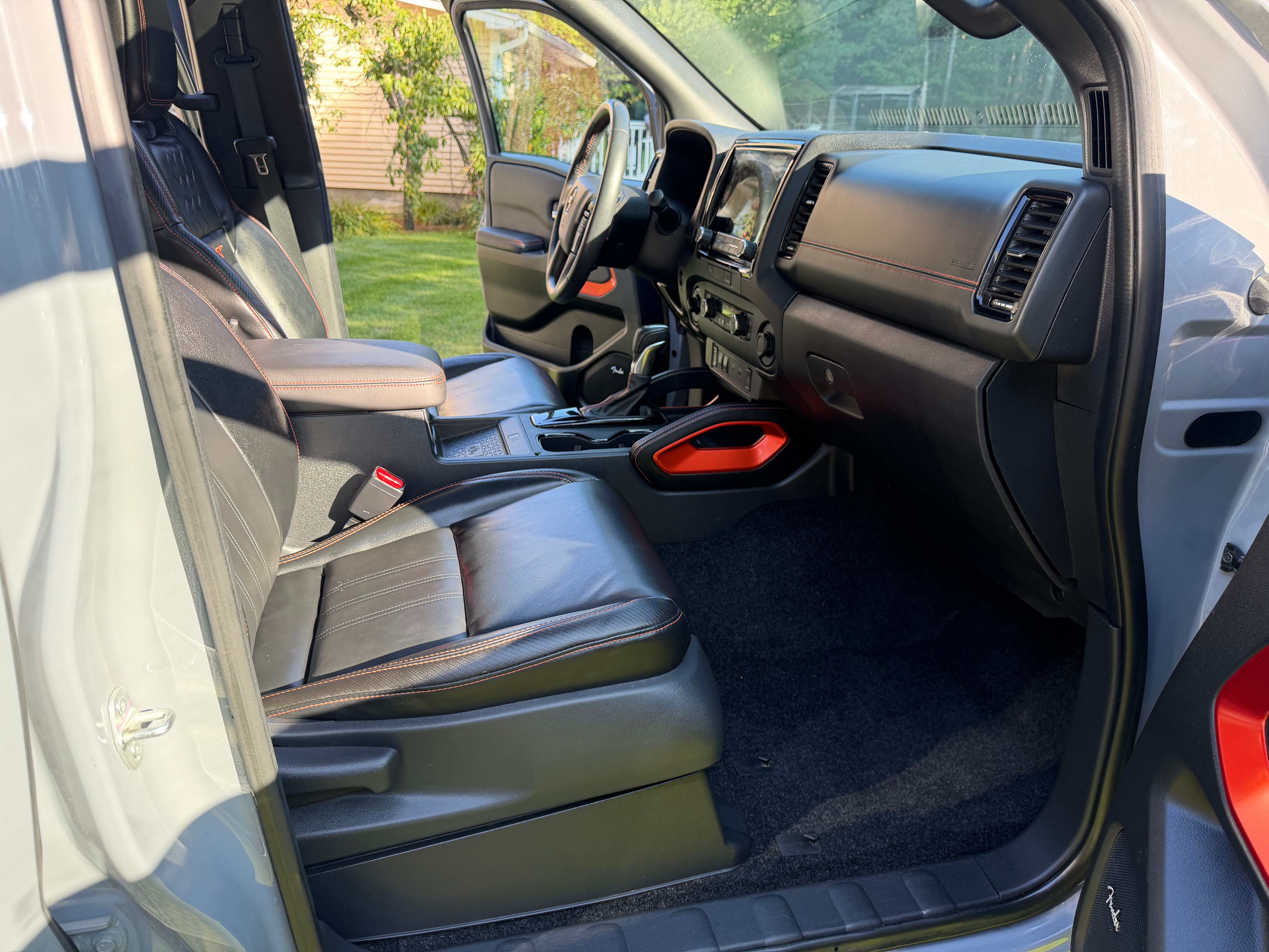Used 2023 Nissan Frontier PRO-4X w/ Pro-4X Premium Package AWD/4WD image 21
